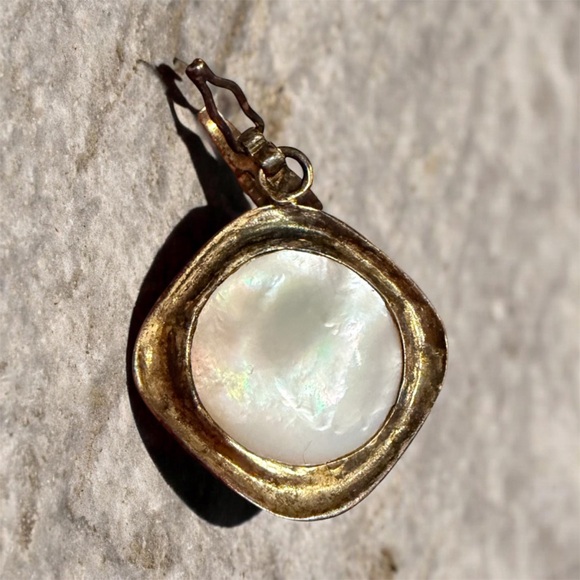 VINTAGE Elegant .925 MOTHER OF PEARL Pendant with extra security closure - Picture 3 of 5